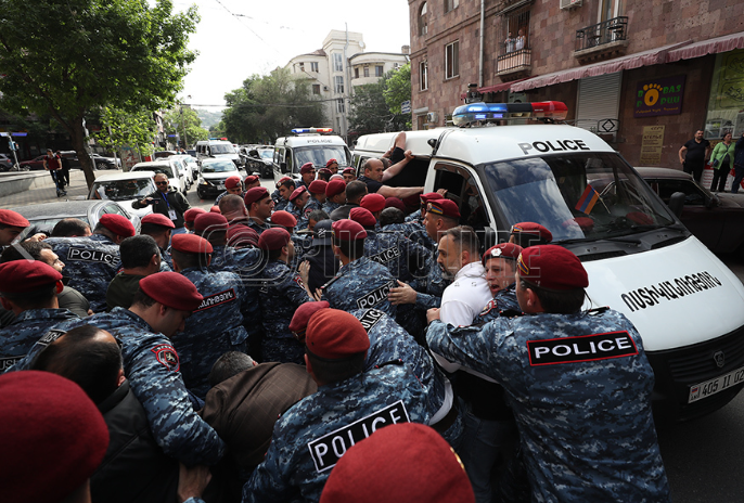  Полиция опубликовала новые данные о задержаниях на акциях неповиновения в Ереване