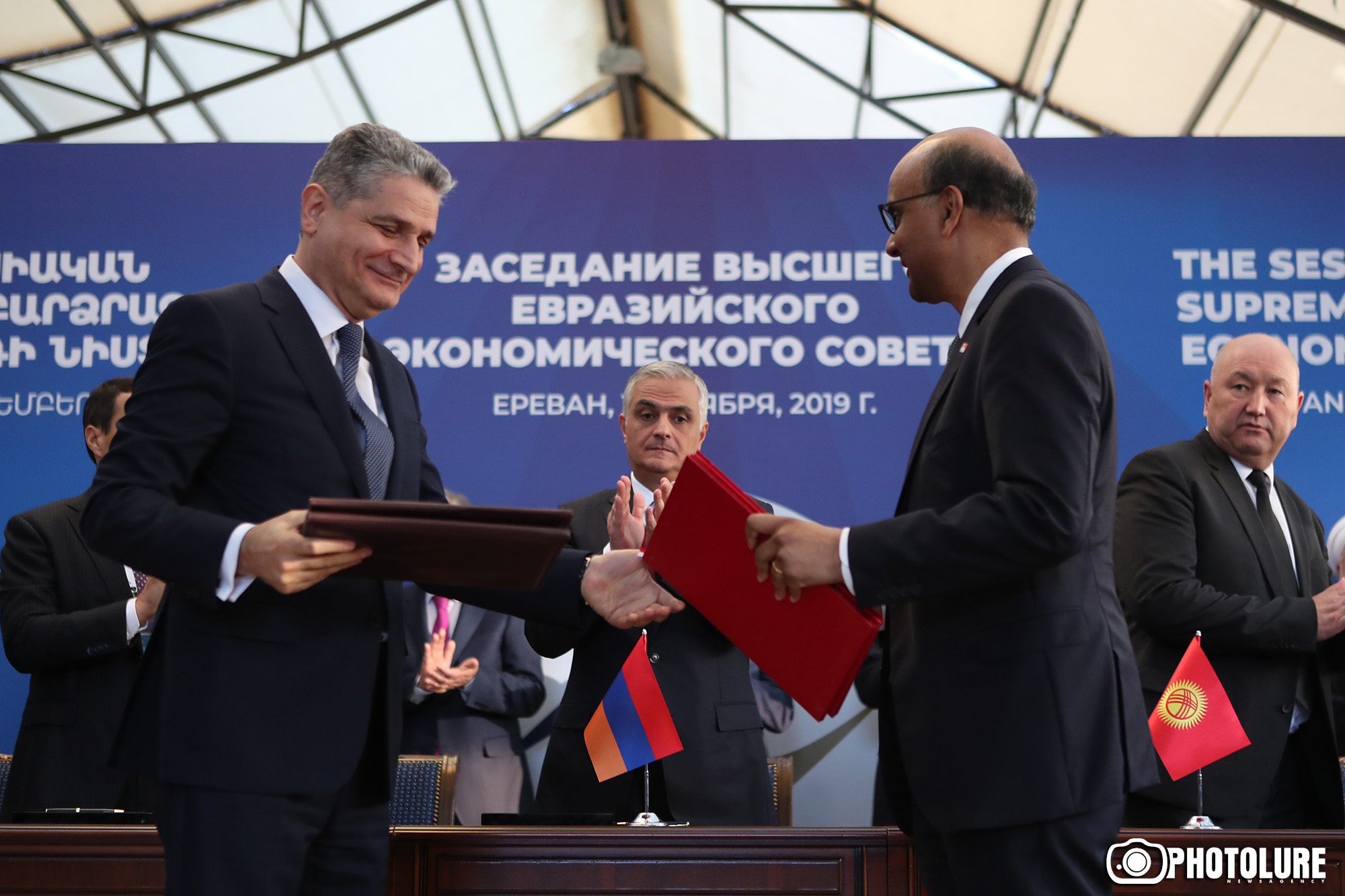 В Ереване подписали соглашение о свободной торговле между ЕАЭС и Сингапуром