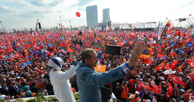 Эксперт о выборах в Турции: борьба Эрдогана и оппозиции будет идти «ноздря в ноздрю»