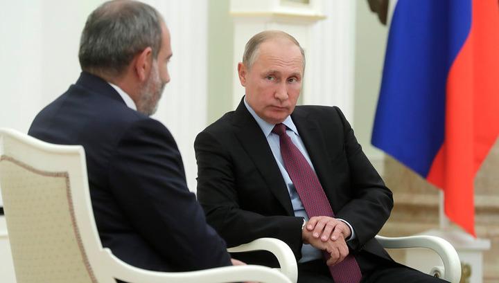 Пашинян и Путин обсудили вопросы урегулирования ситуации в Лачинском коридоре