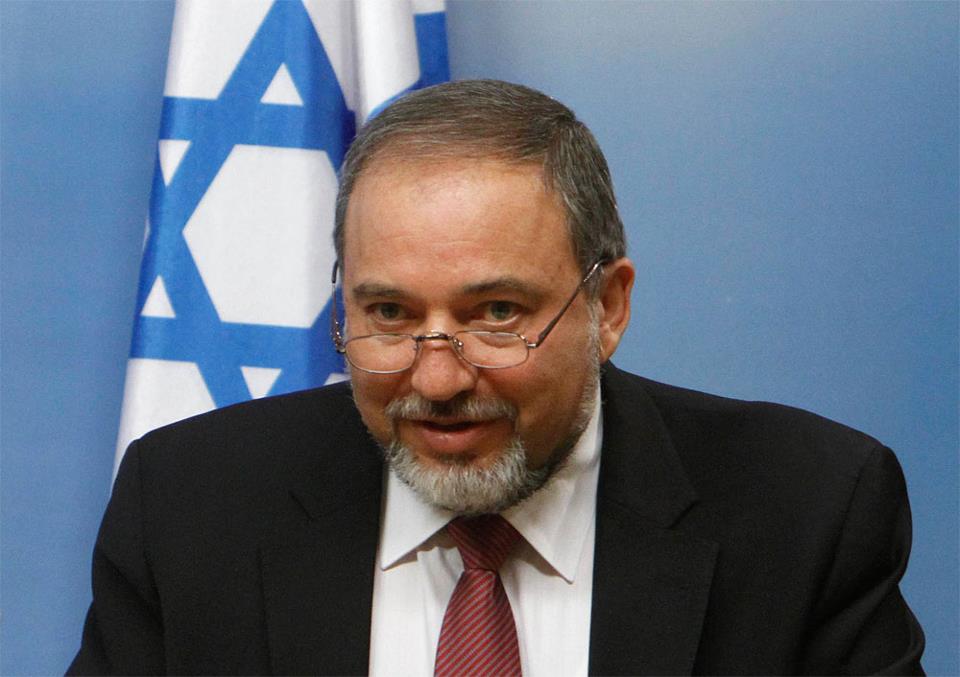 Министр обороны Израиля призвал пересмотреть экономические отношения с Турцией