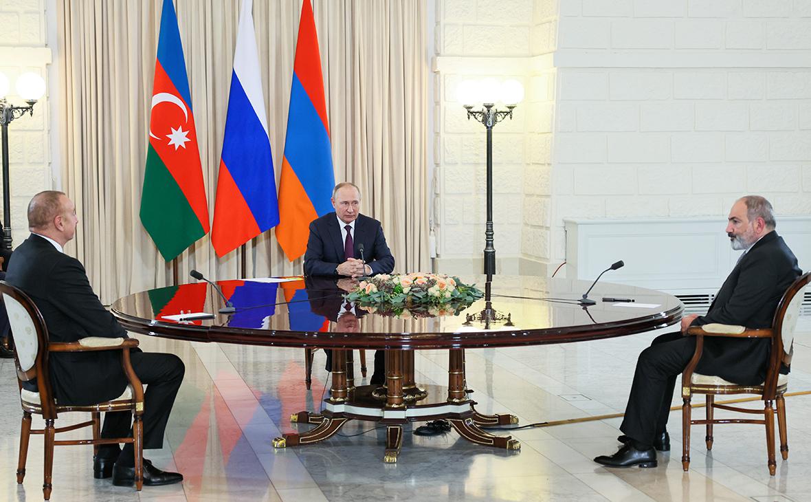 Армения приняла предложение лидера России о проведении трехсторонней встречи в Москве