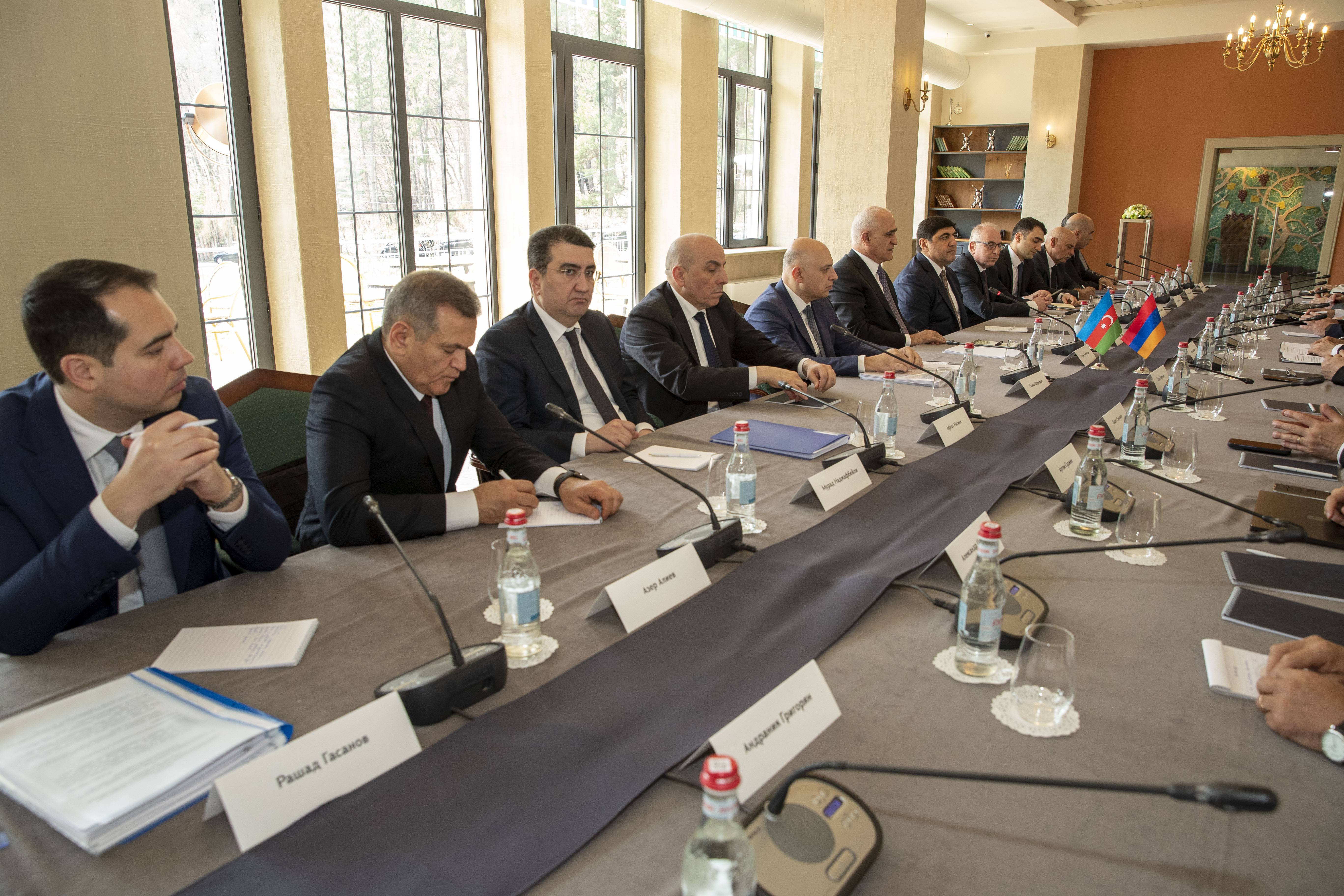 О чем договорились Мгер Григорян и Шахин Мустафаев