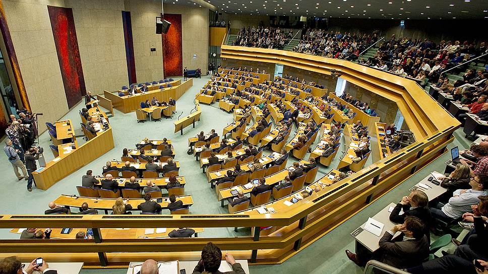 Парламент Нидерландов принял заявление в связи с блокировкой Лачинского коридора