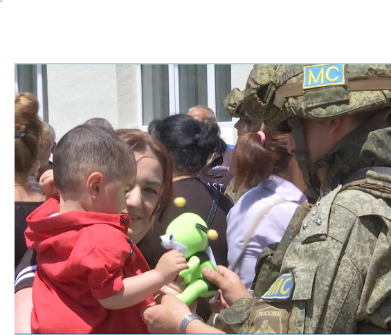 Российские миротворцы провели гуманитарно-медицинскую акцию в Аскеранском районе 