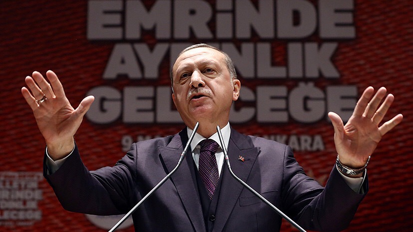 Опрос: примерно 50% турок доверяют Эрдогану