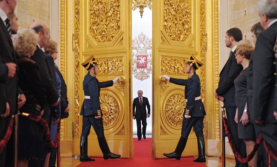 Служение людям и Отечеству: Путин вступил в должность главы государства