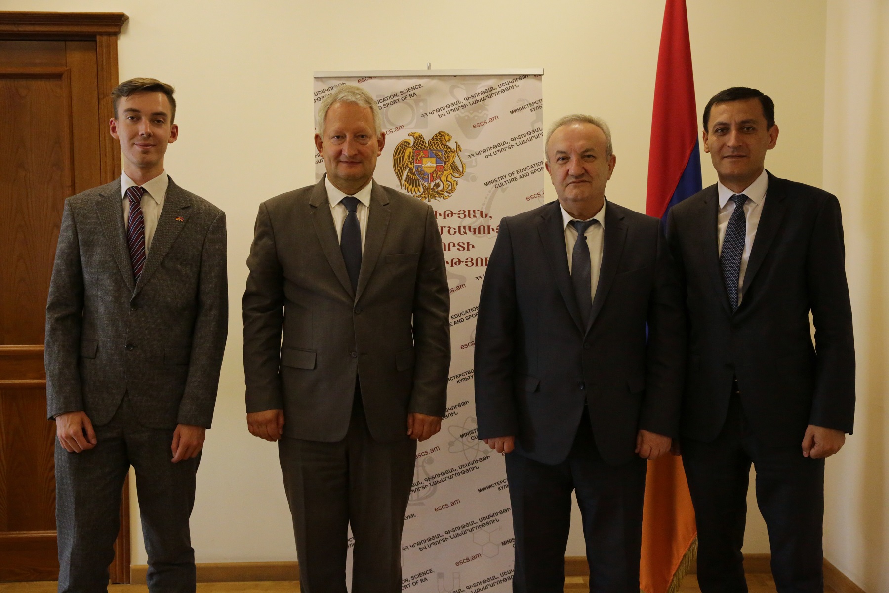 Германия может оказать Армении консультативную и экспертную помощь: глава МОНКС - послу