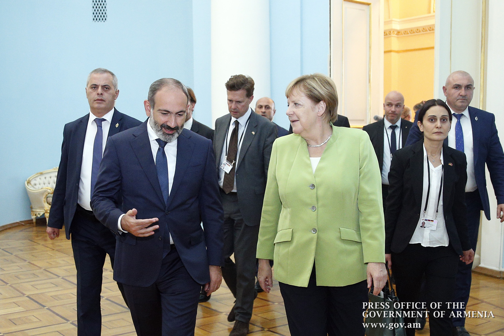 Он предпринимает смелые шаги по карабахскому конфликту – Меркель похвалил Пашиняна