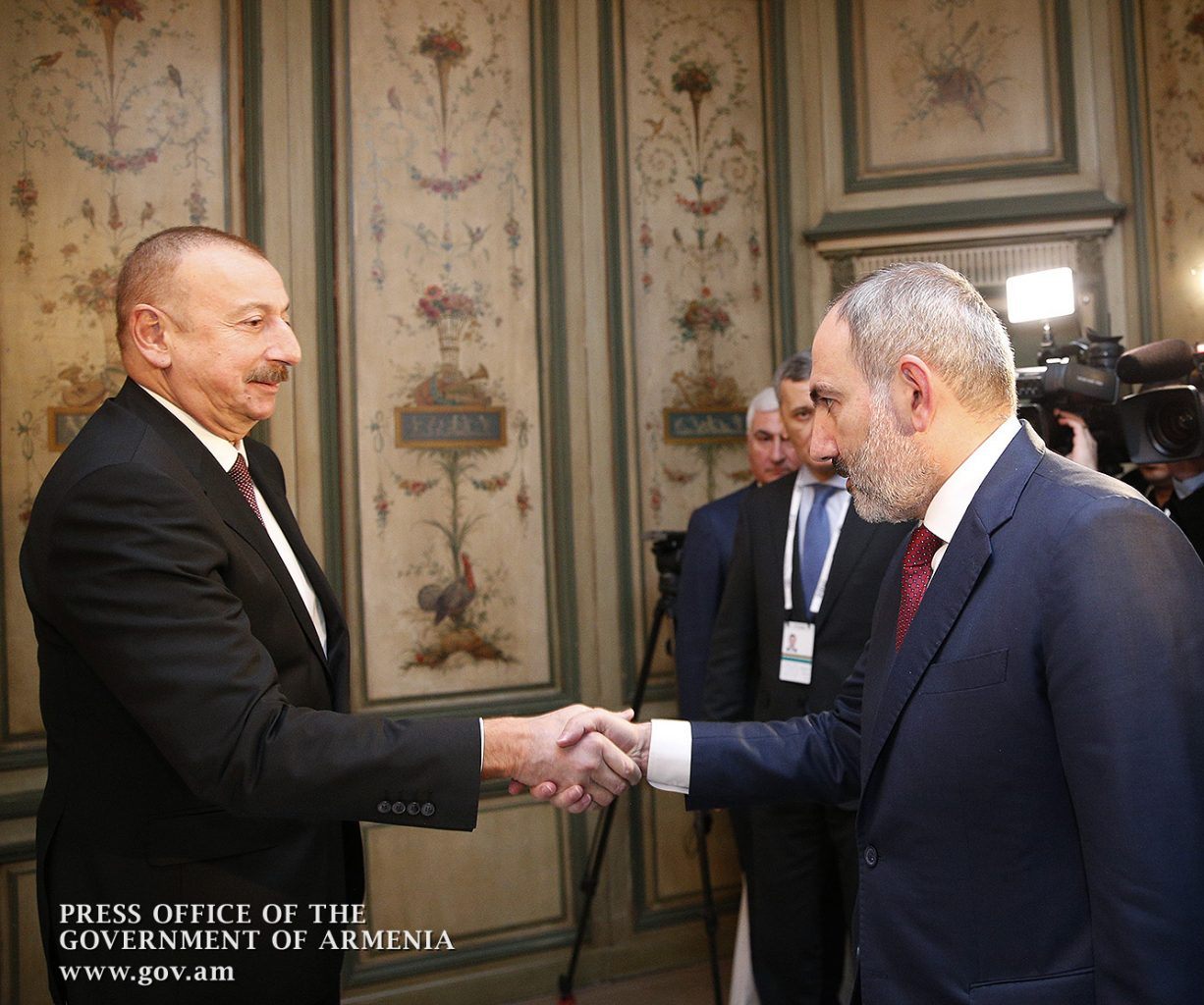 Алиев исключил возможность какого-либо статуса Карабаха