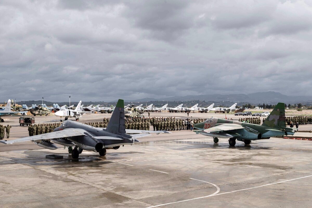 Авиабаза Хмеймим в Сирии теперь сможет принимать все типы самолетов ВКС России