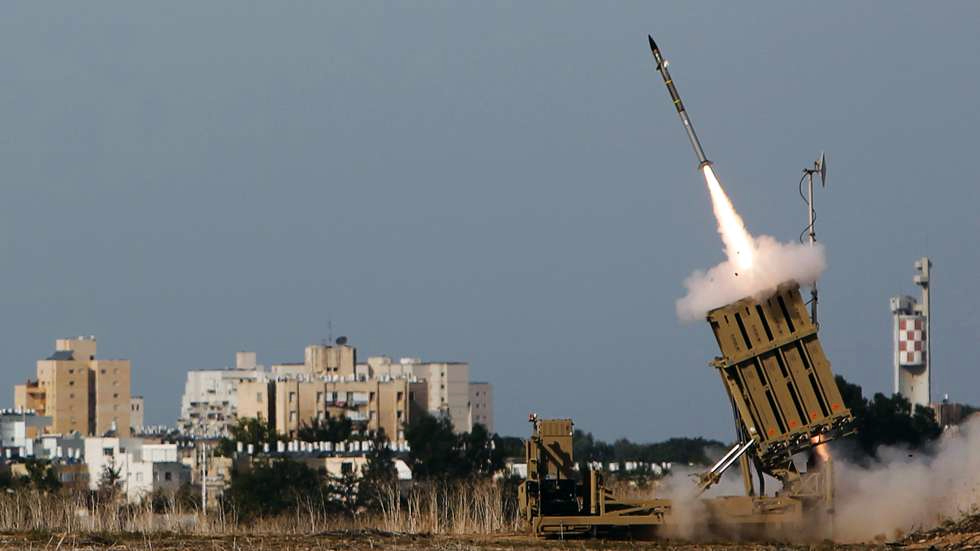 Израиль заявил о ракетном ударе с территории Синайского полуострова