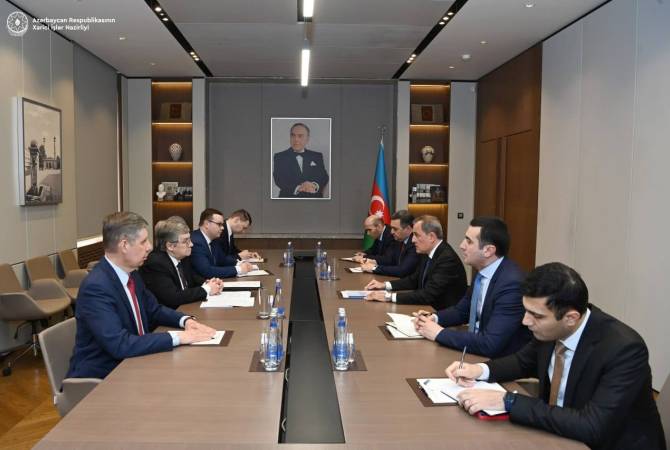  Байрамов и представитель МИД России  обсудили двусторонние отношения 