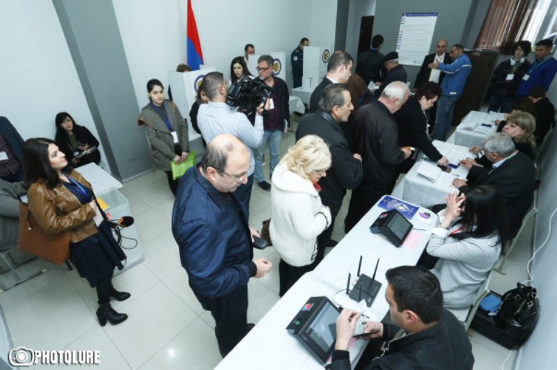 Выборы в Армении: прокуратура сообщает о нарушениях