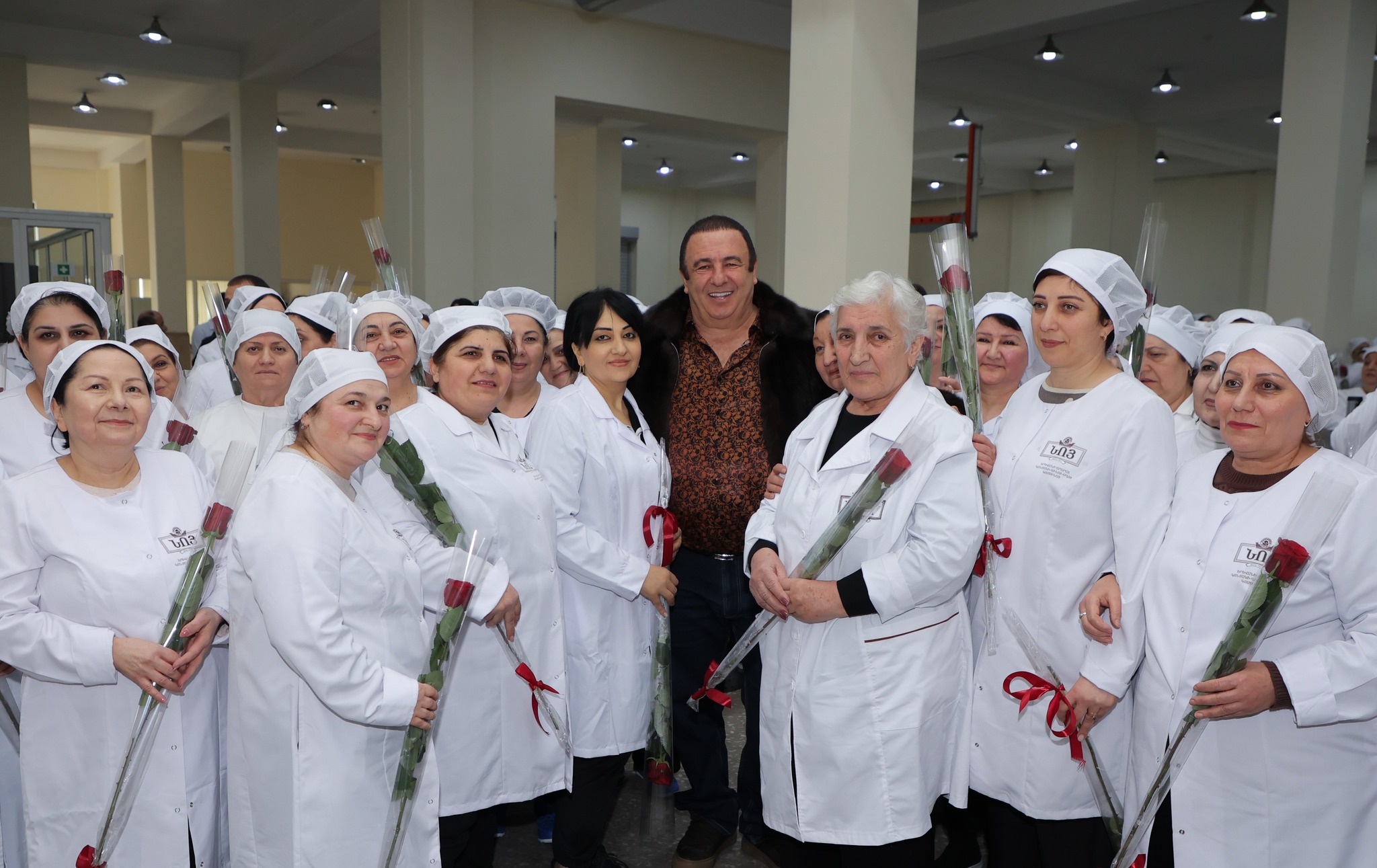 Армянская женщина уникальна - Гагик Царукян