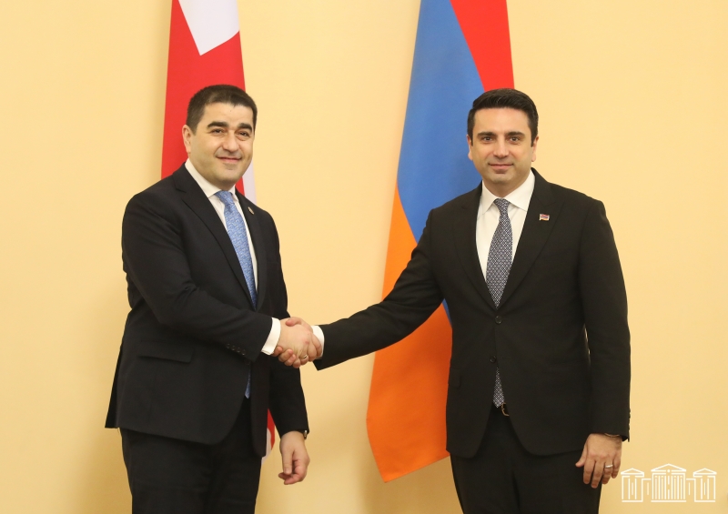 Симонян: Армения заинтересована в развитии особых добрососедских отношений с Грузией