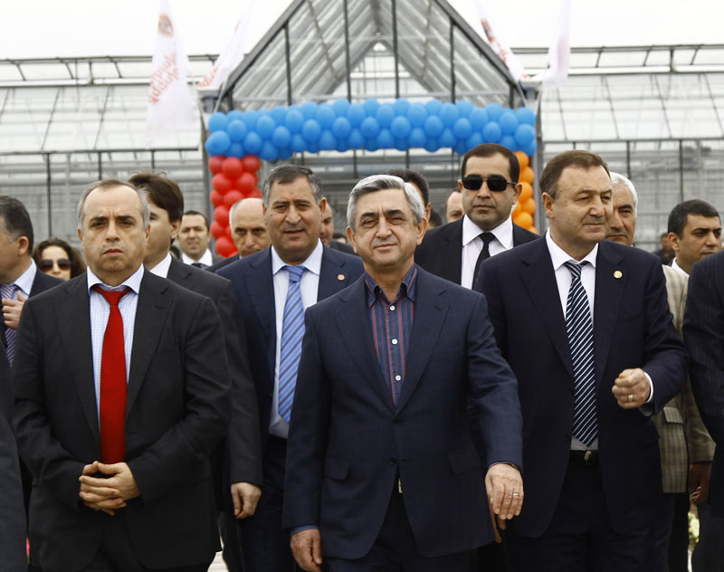Սերժ Սարգսյանը 2018 թ-ից հետո էլ մնալու է առաջնորդ. Էդուարդ Շարմազանով