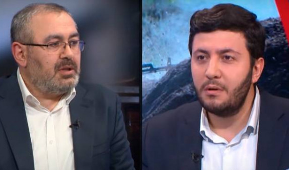 Политологи Сурен Саакян и Арег Кочинян подрались после дебатов на Общественном телевидении