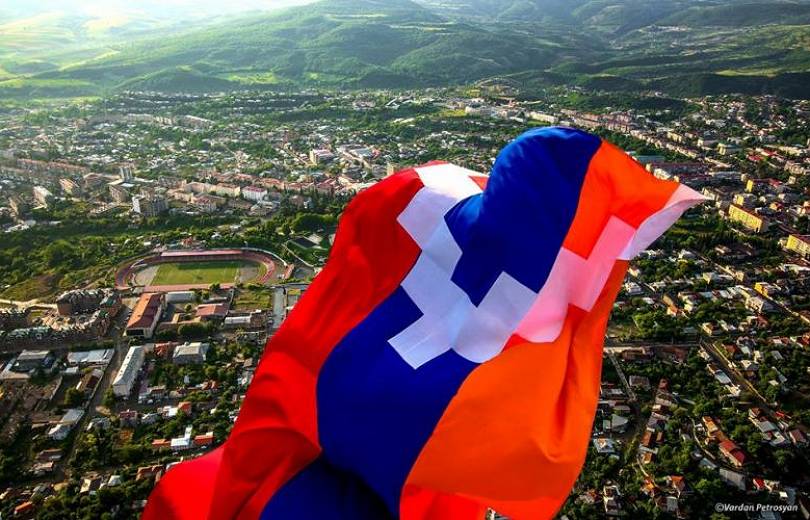 Бывшие власти Армении хотят увидеть своего человека на посту президента Арцаха – Пашинян 