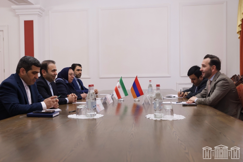 Конджорян и посол Ирана обсудили ситуацию в регионе