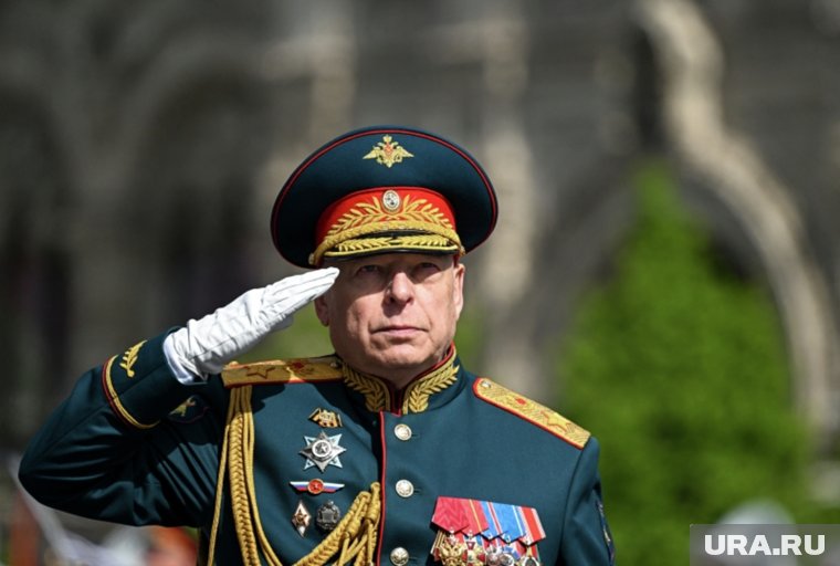 Снят с должности главнокомандующий Сухопутными войсками ВС РФ