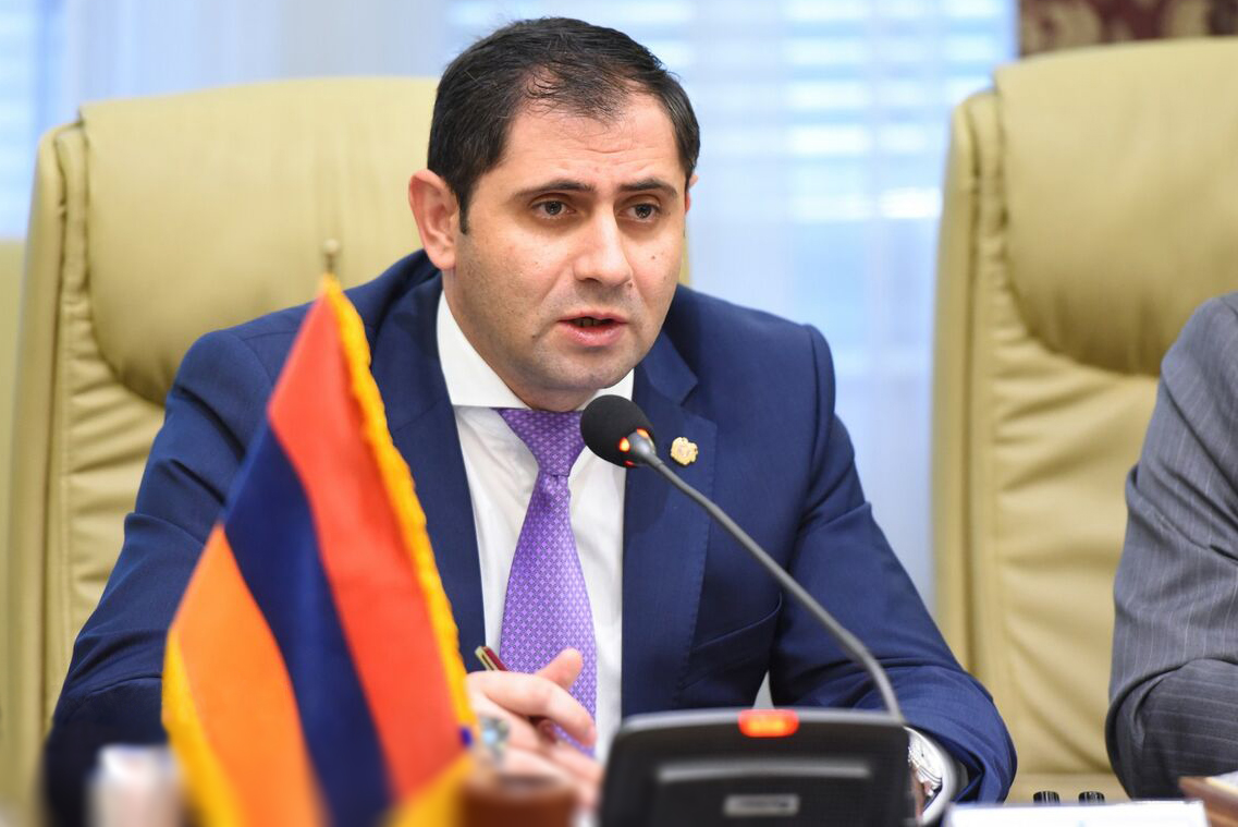 Папикян: Строительство альтернативных дорог - один из приоритетов правительства Армении