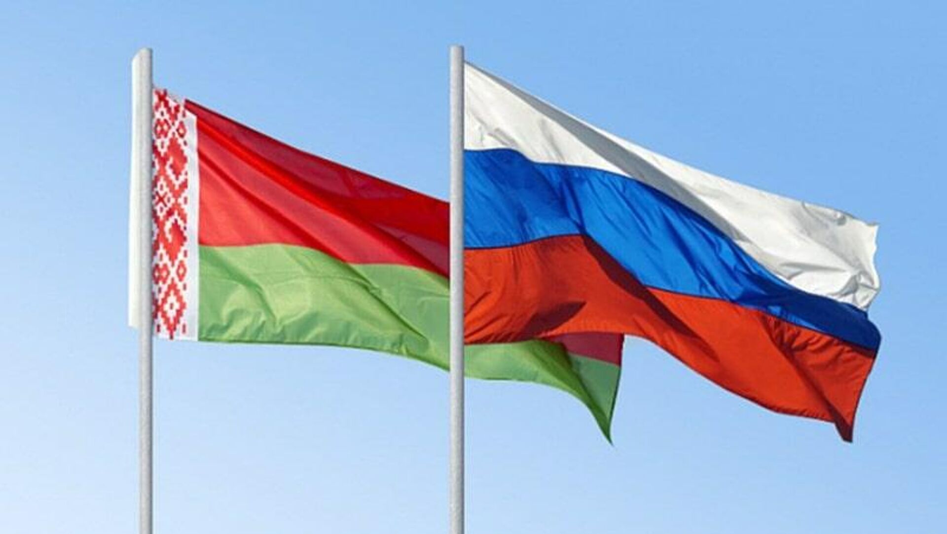 Белоруссия и Россия разрабатывают программы функционирования общей группировки войск