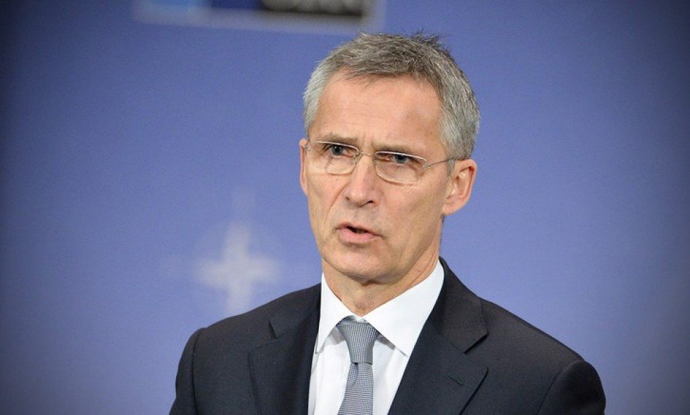 Генсек НАТО заявил о приверженности альянса сохранению каналов военной связи с Россией