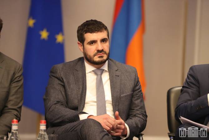 Արման Եղոյանը կգլխավորի եկեղեցու ճգնաժամի լուծման վերաբերյալ ԱԺ քննիչ հանձնաժողովը