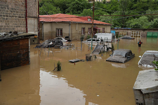 Литва направит 100 000 евро на восстановление пострадавших от наводнения областей Армении