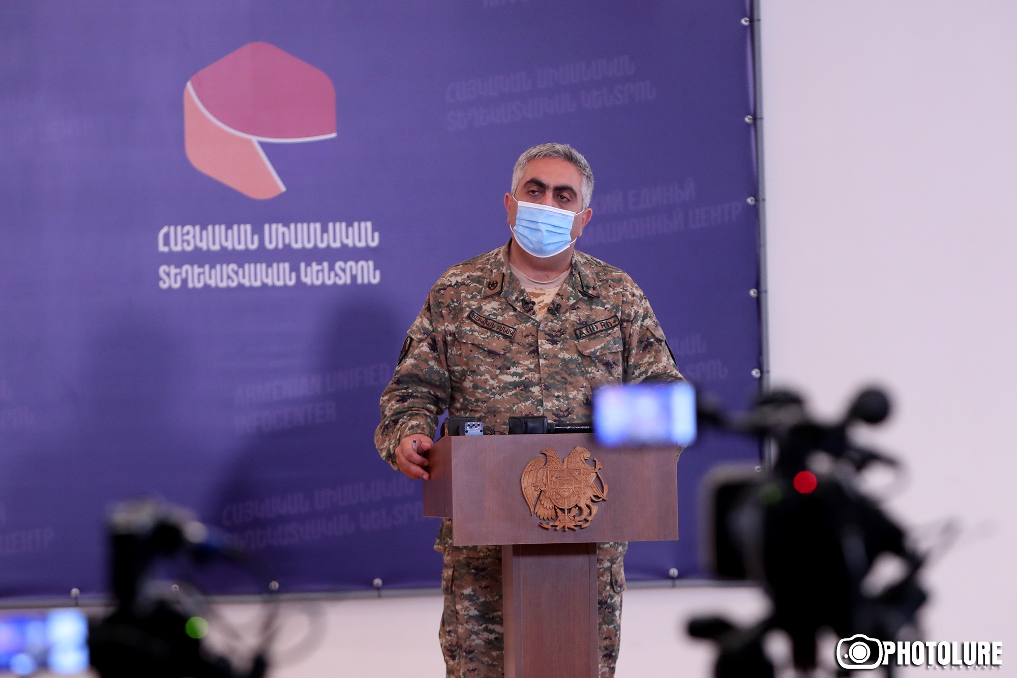 У армянской стороны десять раненых - состояние одного из них крайне тяжелое: Ованнисян