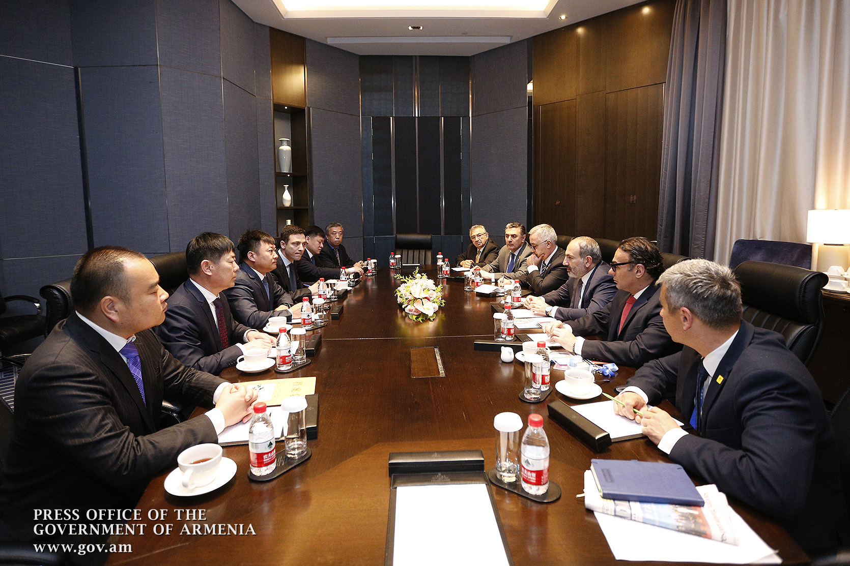 Пашинян обсудил с китайскими бизнесменами перспективы реализации инвеспрограмм в Армении
