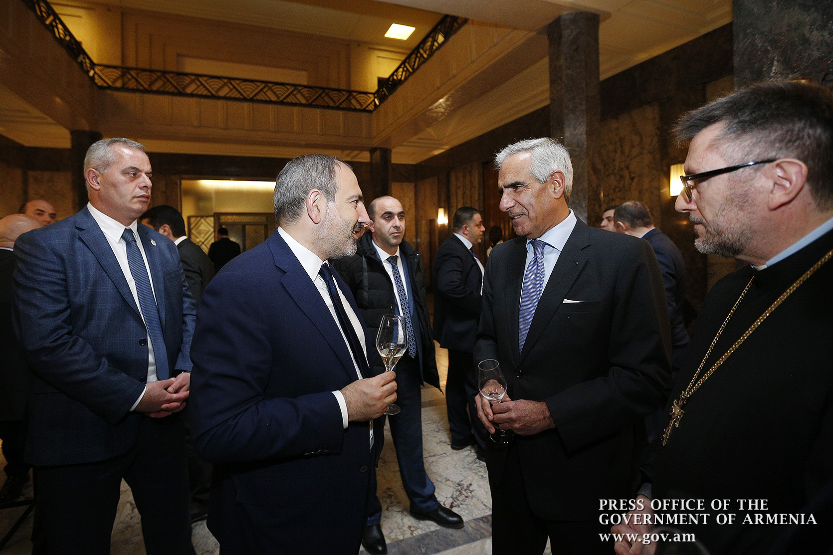 Премьер обсудил с армянскими предпринимателями Бельгии развитие экономических связей