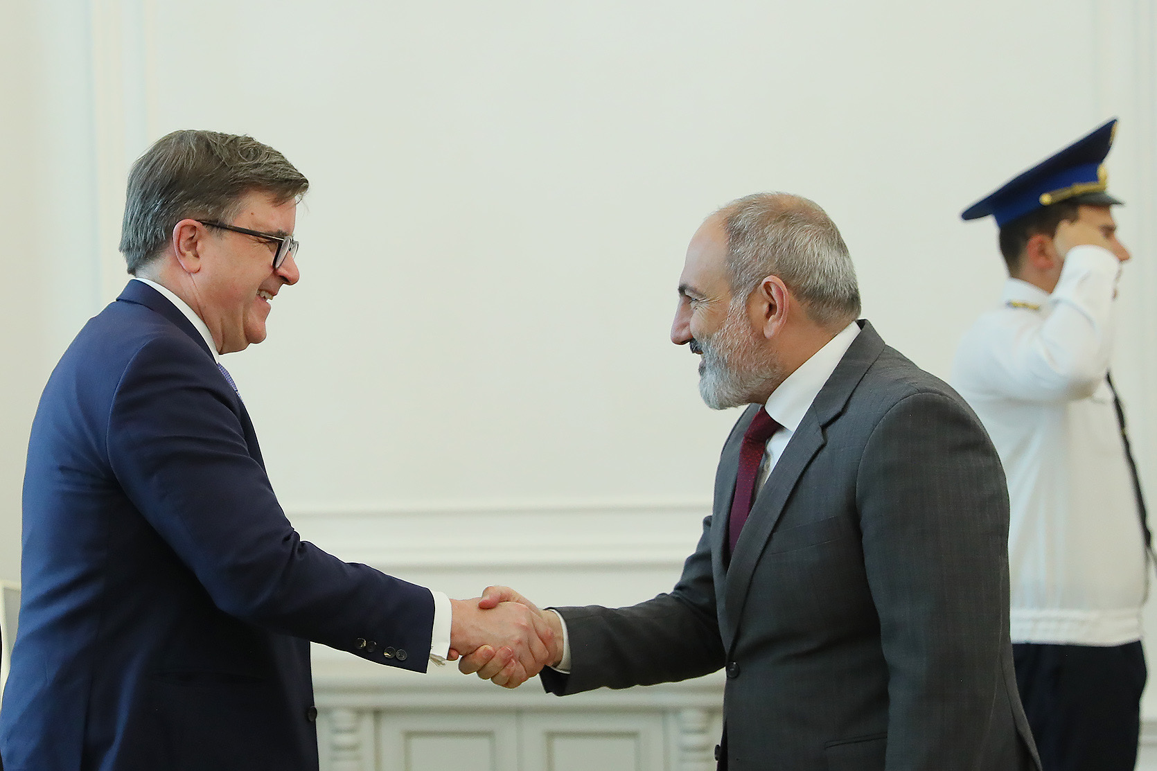 Пашинян и О’Брайен обсудили переговорный процесс между Арменией и Азербайджаном