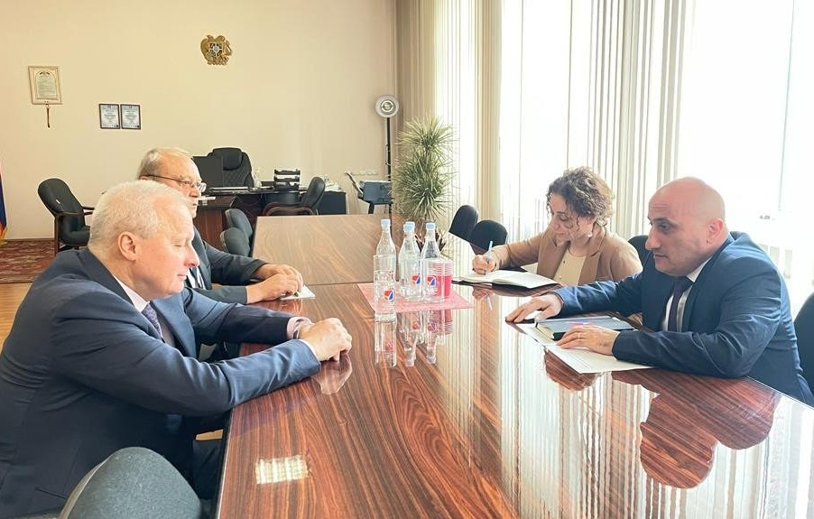 Посол России посетил ЦИК Армении 