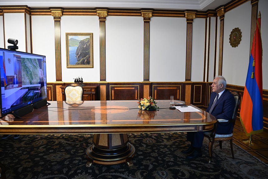 Наша главная цель - решить проблему мирной жизни с Азербайджаном: президент Армении
