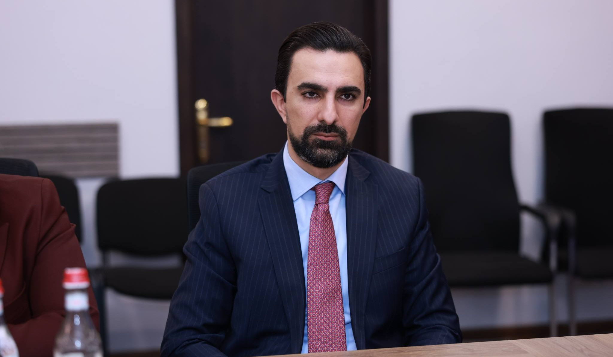 ՏԿԵ նախարարը գերատեսչության աշխատակազմին է ներկայացրել իր նոր տեղակալին