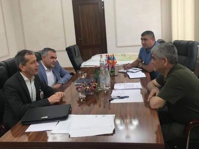 Виталий Баласанян провел встречу с главой миссии МККК в Арцахе 