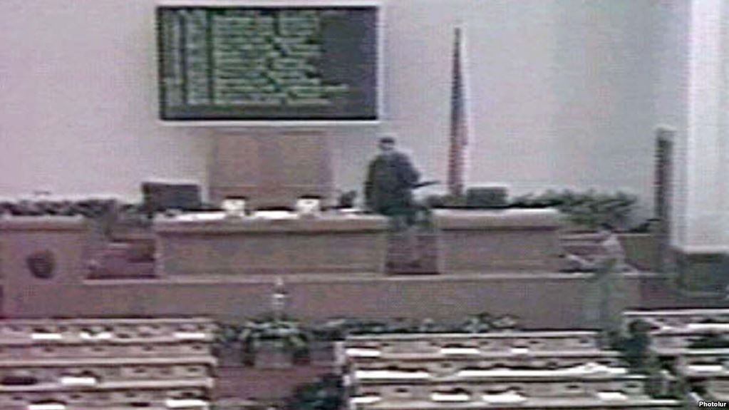 Մահացել է «Հոկտեմբերի 27»-ի գործով ցմահ ազատազրկման դատապարտված Էդուարդ Գրիգորյանը