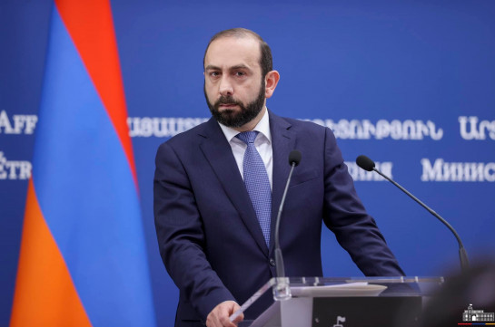 Вопрос о включении в текст договора с Баку ограничения вооружений не обсуждается - МИД