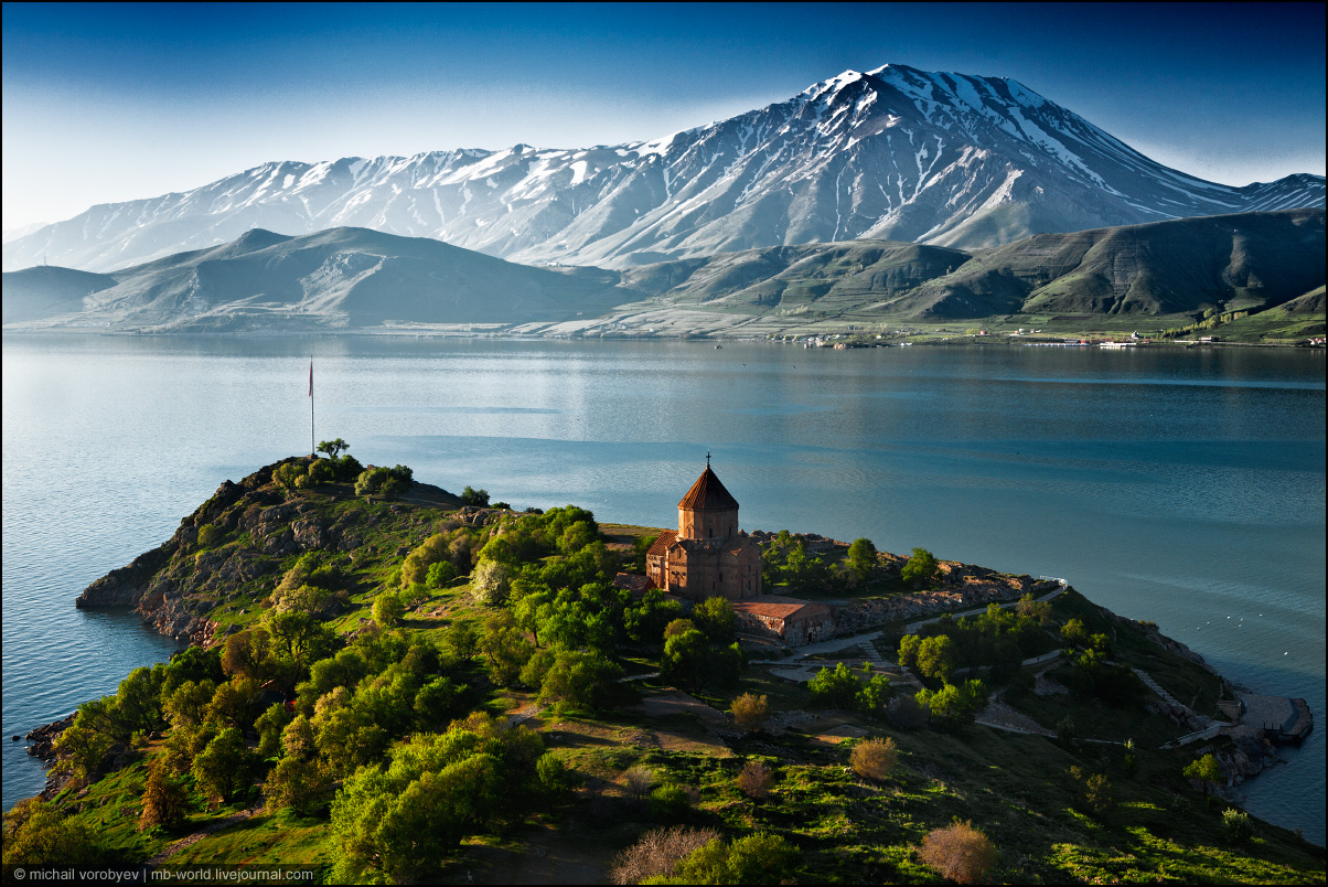 Армения в десятке самых популярных стран, где россияне отдохнут осенью 2019 года