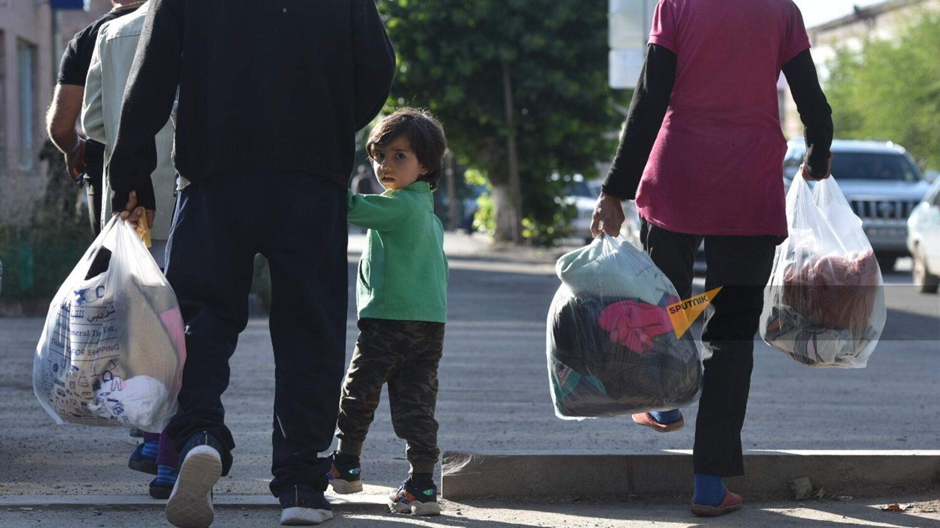Почти 100 000 вынужденных переселенцев из Нагорного Карабаха прибыли в Армению