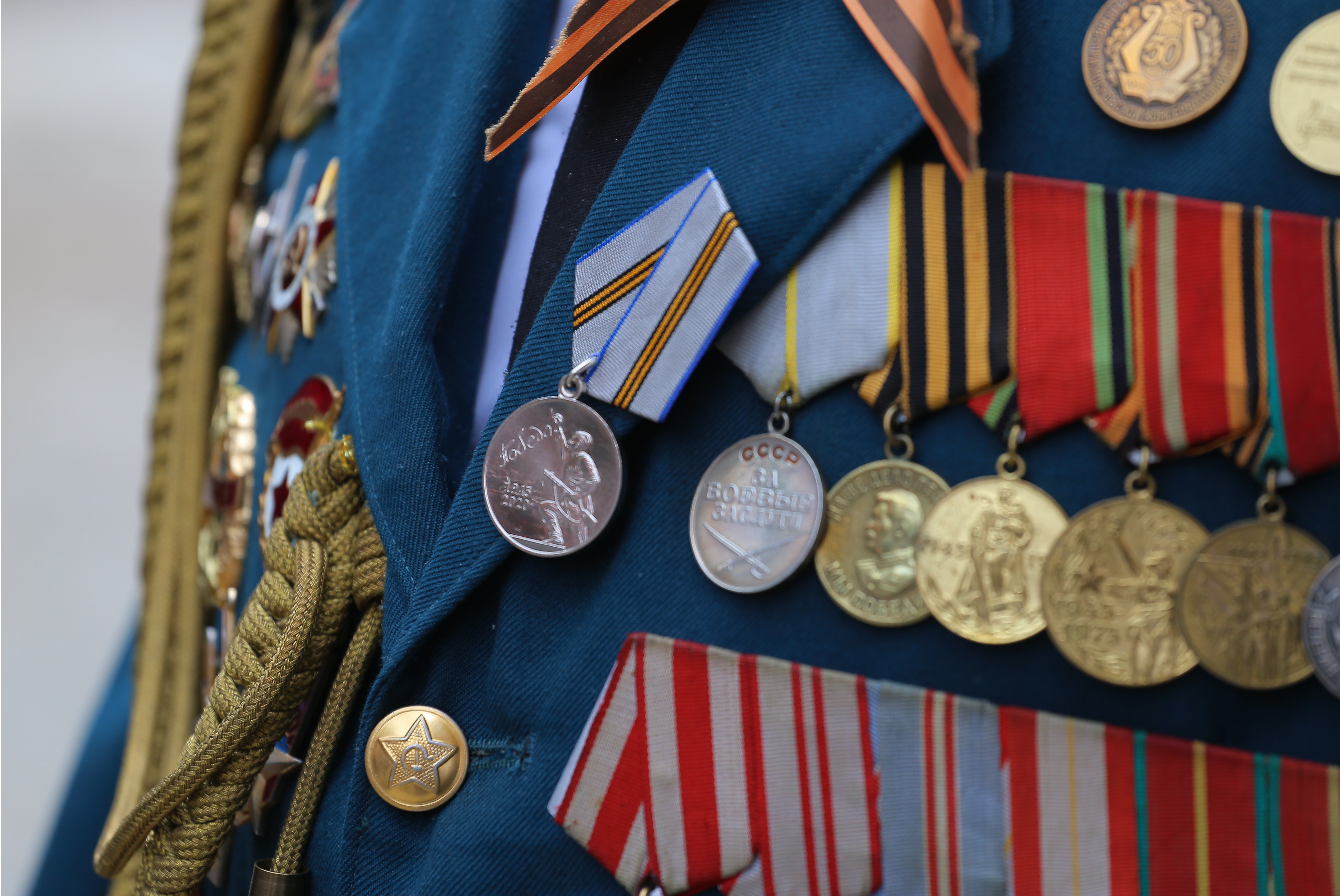 Российским ветеранам ВОВ в Лори вручили юбилейные медали ко Дню Победы