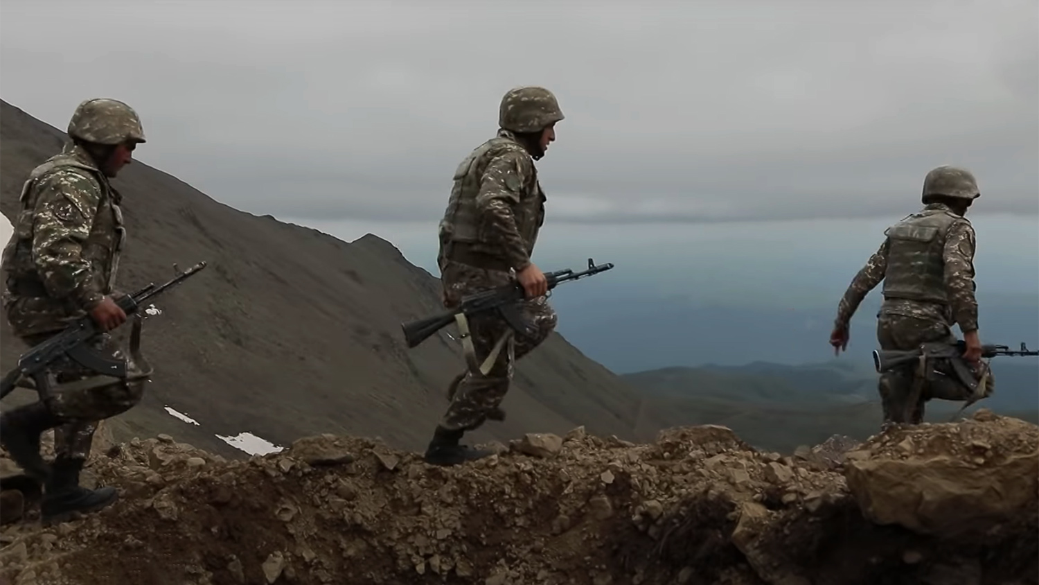 Минобороны Армении сообщает о потери связи с двумя армянскими военнослужащими