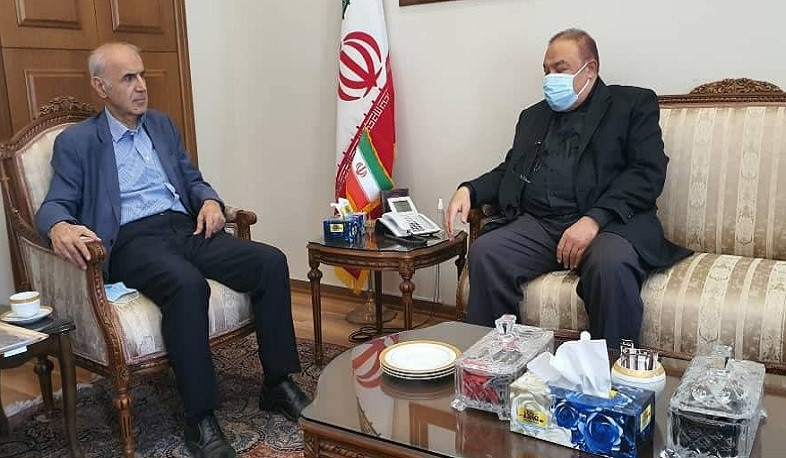 Посол Армении в Иране и замминистра ИД ИРИ обсудили работы коридора 