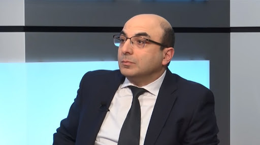 Собственно, а почему бы не организовать дебаты?