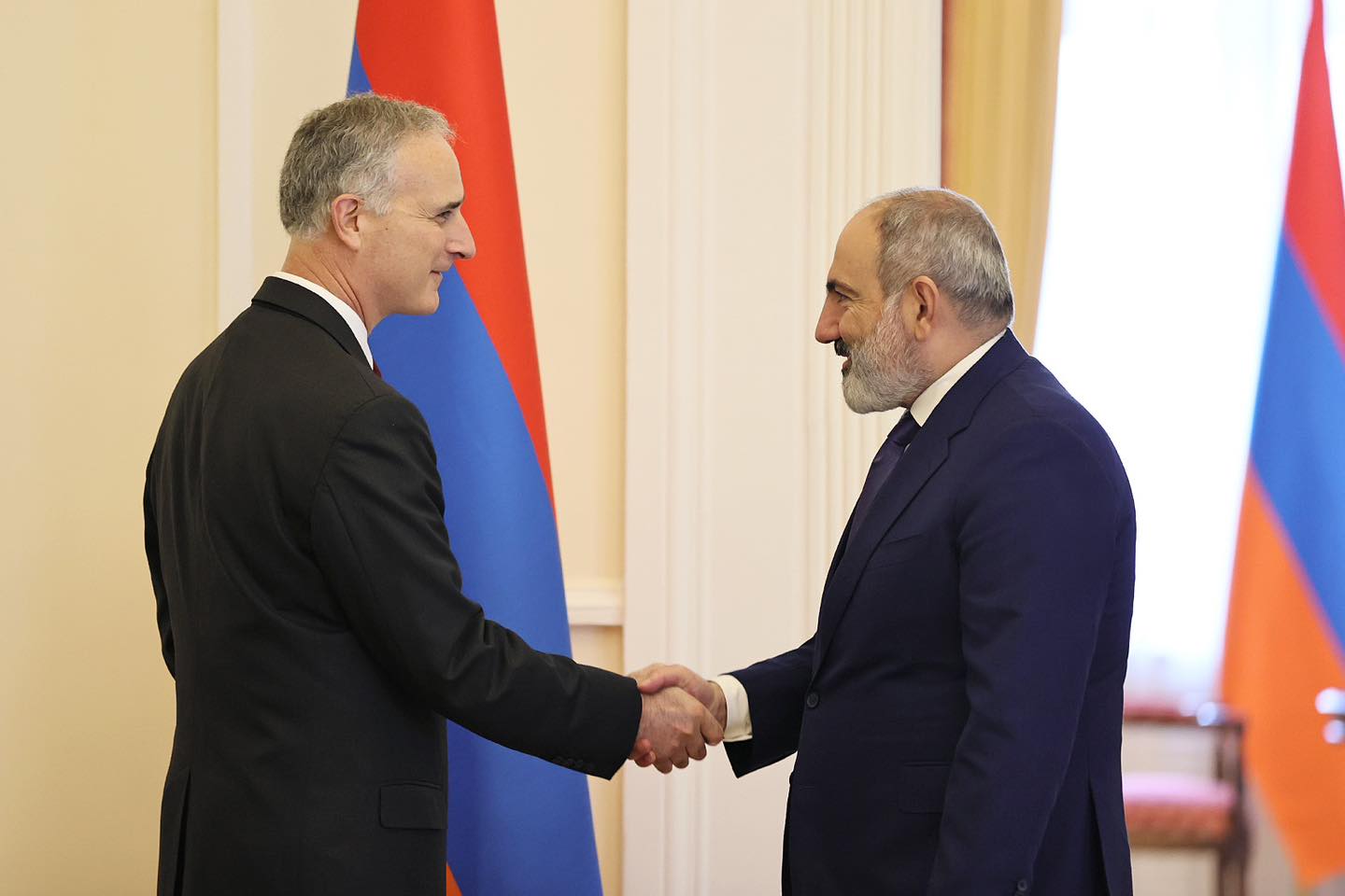 Փաշինյանն ու Բոնոն քննարկել են ՀՀ-Ադրբեջան հարաբերությունների կարգավորման գործընթացը