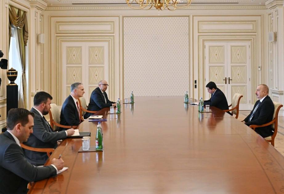 Алиев обсудил с представителем Госдепа нормализацию отношений между Баку и Ереваном