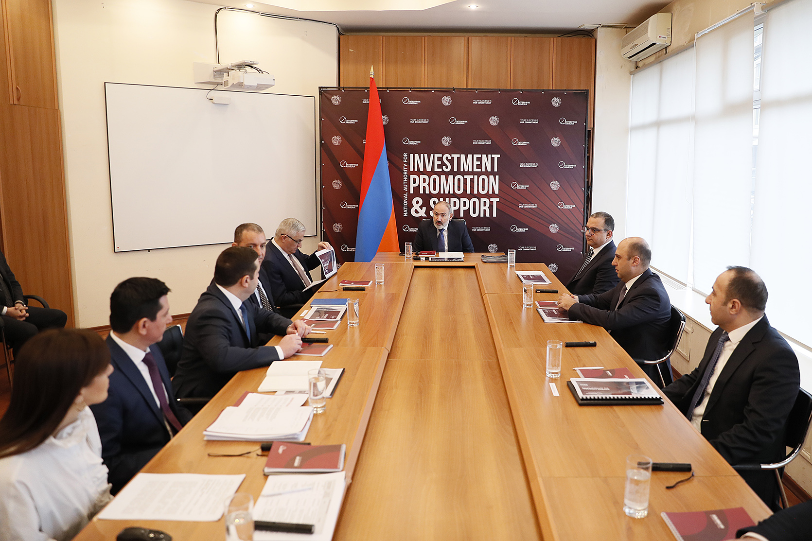 Փաշինյանին է ներկայացվել ներդրումների մասին հաշվետվություն