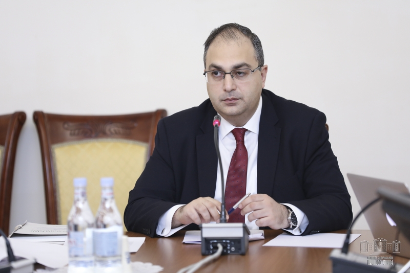 Парламент Армении будет обсуждать только законопроекты, касающиеся ВП
